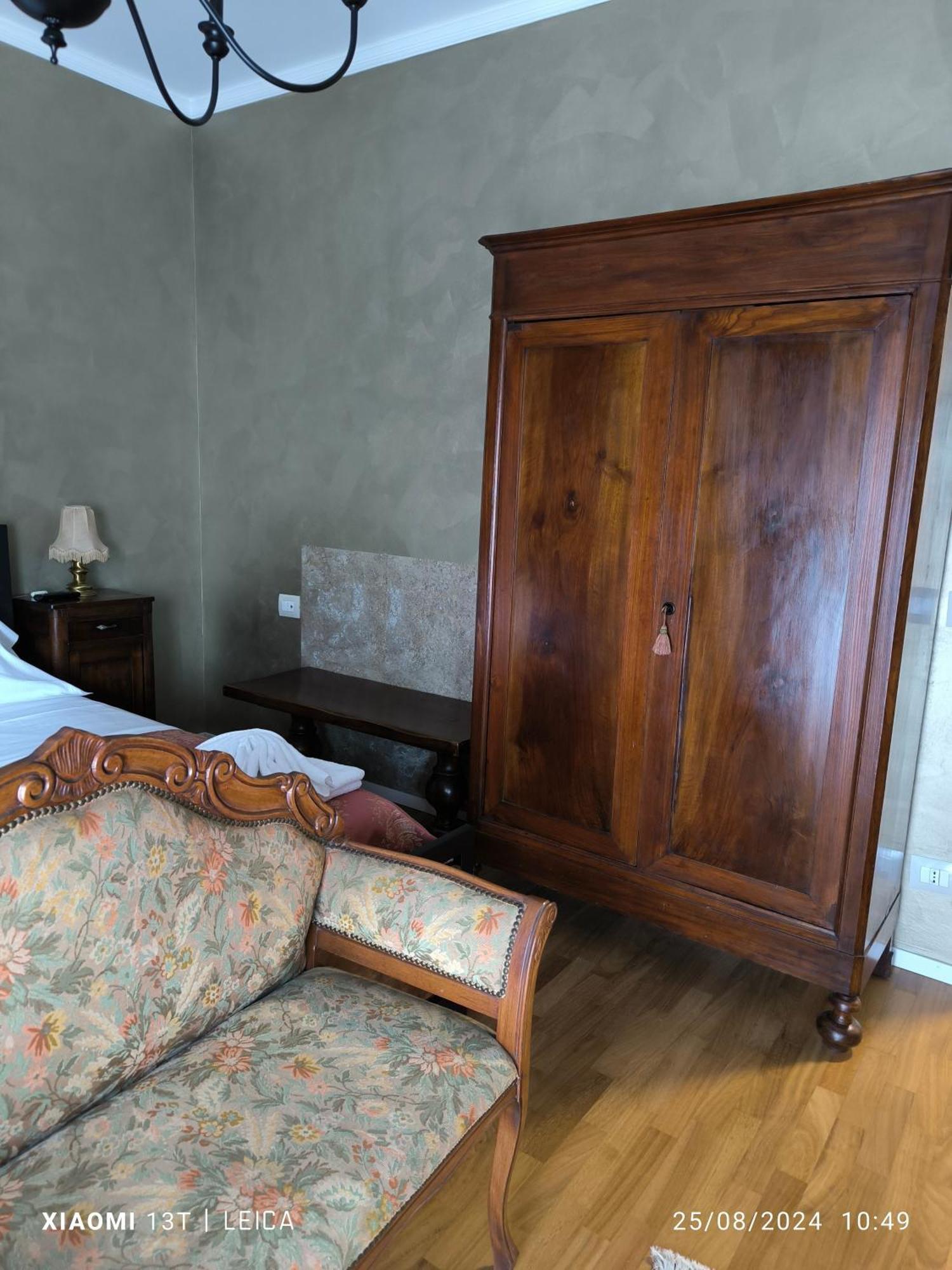 Le Piante Di Casa Samar Panzió Castelguelfo Kültér fotó