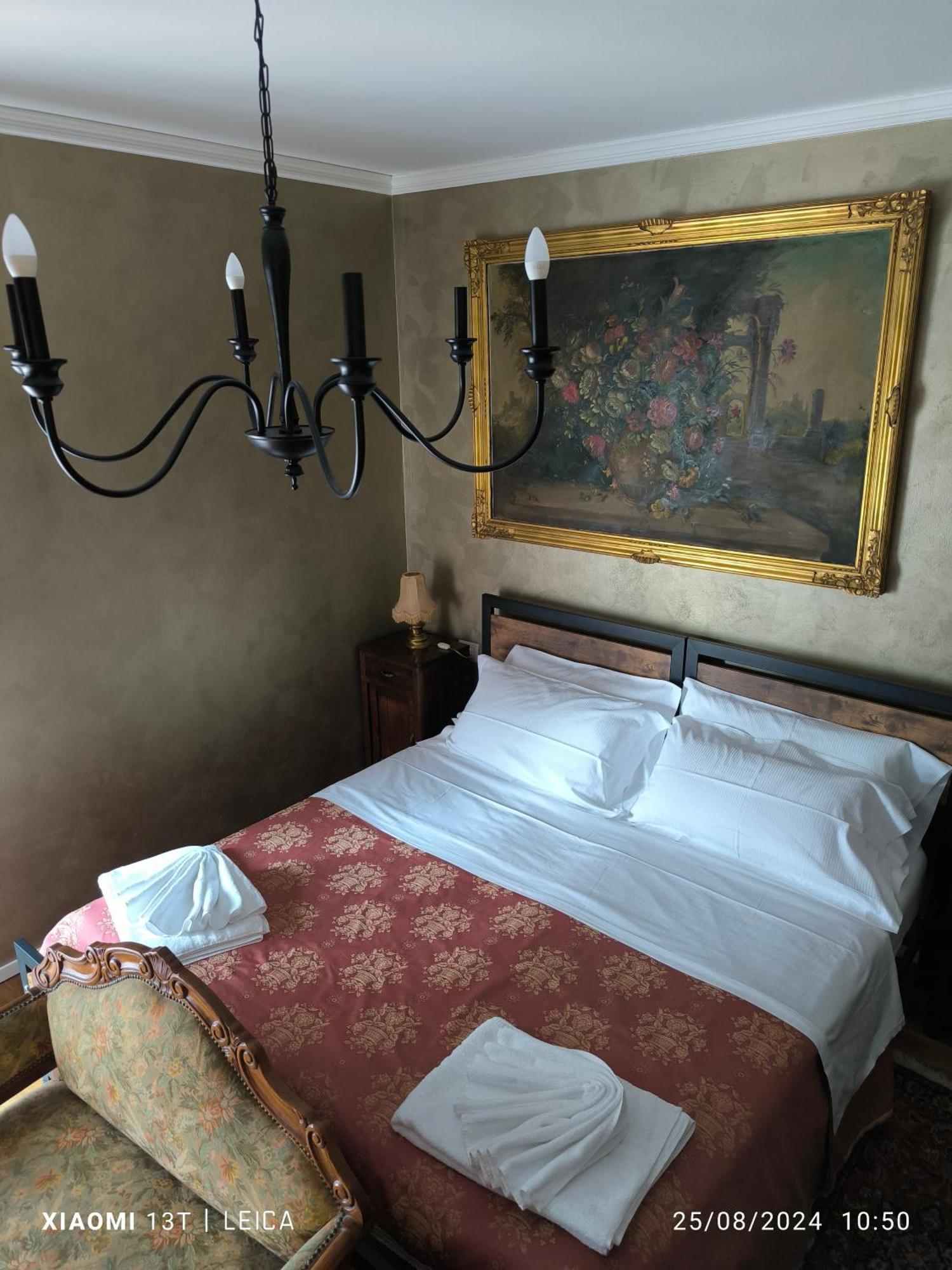 Le Piante Di Casa Samar Panzió Castelguelfo Kültér fotó